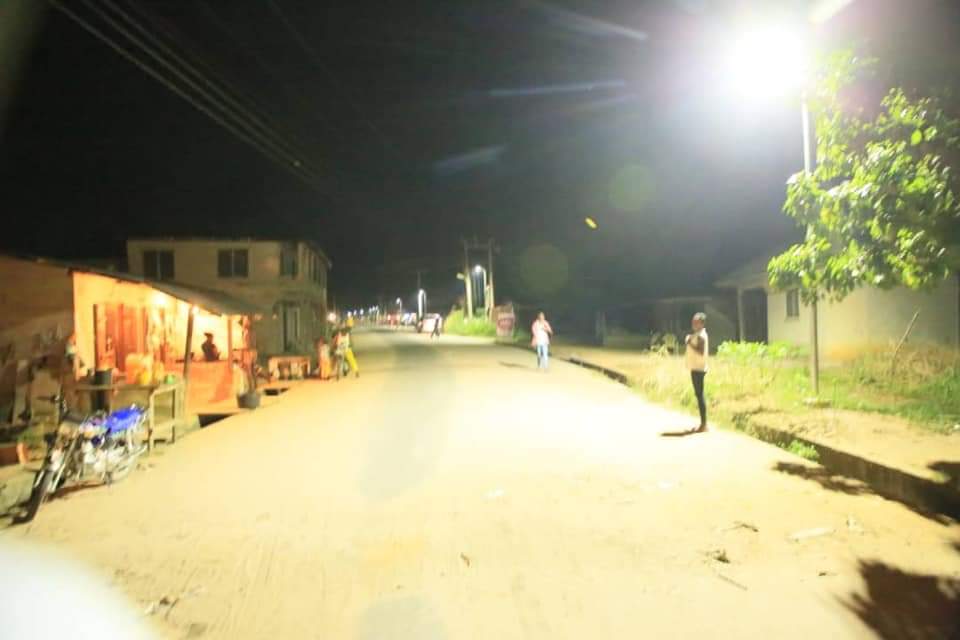 SOLAR STREET LIGHTS: ARAGBA-OROGUNInstallation of solar street lights in Aragba-Orogun, Ughelli North Local Government Area of Delta State.