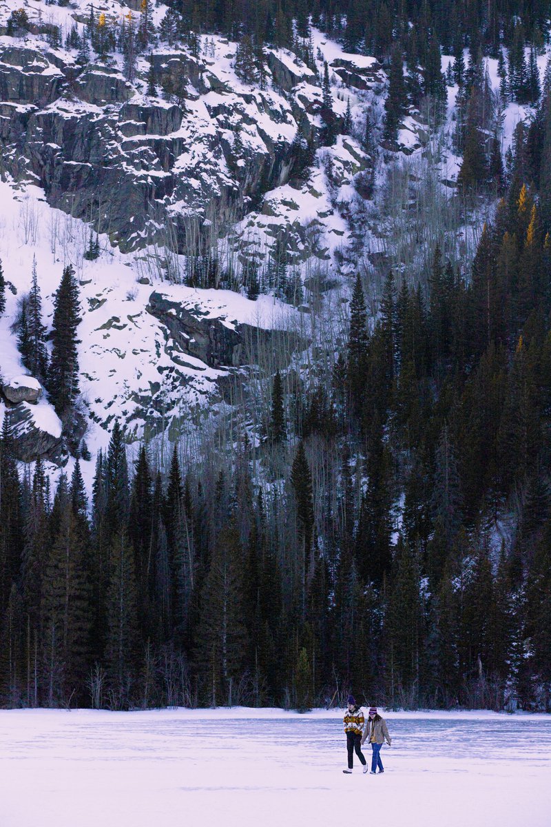ril2chaphotos's tweet photo. Oil slick on ice https://t.co/rxjByUqjaz