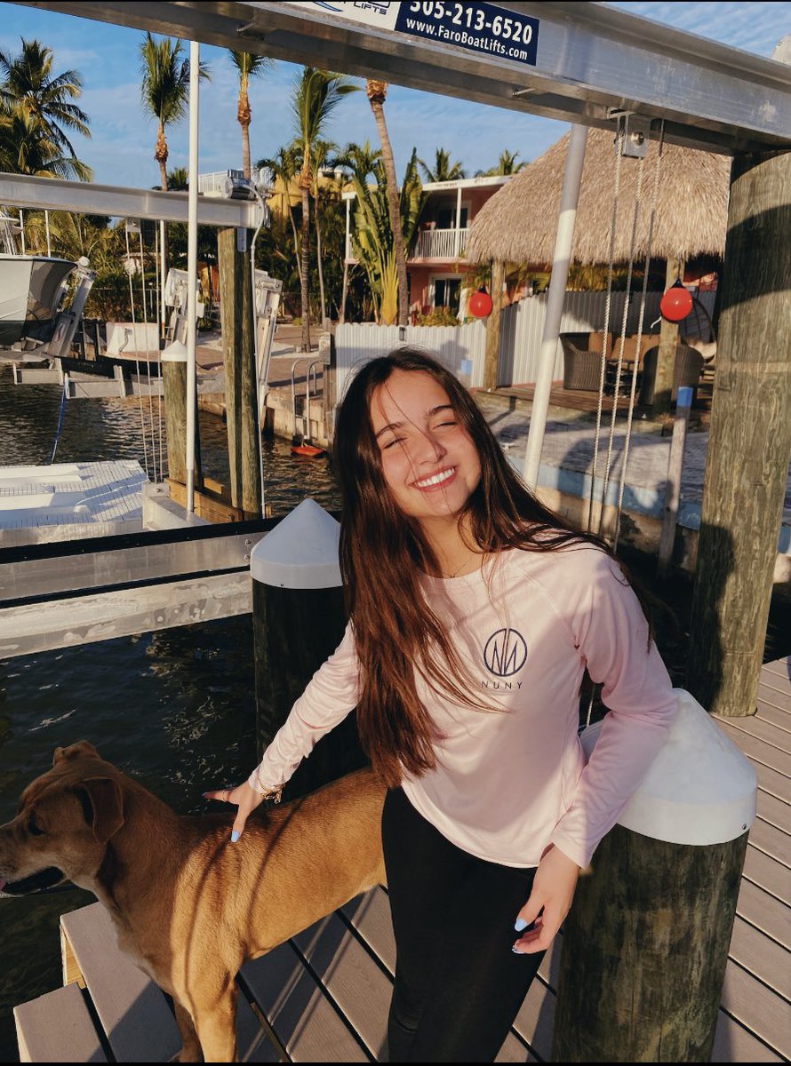 nunystore's tweet photo. sunkissed ☀️
@melvaronaa 

—
Click the link in our bio to shop! 🛍
—
Free shipping on orders of $49 and up!
—
#bethewave🌊 #nuny #nunystore #sale #hat #miami #miamiheat #onlyindade #vice #miamivice #online #explore #thanks #boat #free #shop  #fashion #bahamas #dadhat #fishing https://t.co/inSqpEO99B