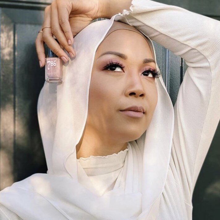 786 Cosmetics tweet media