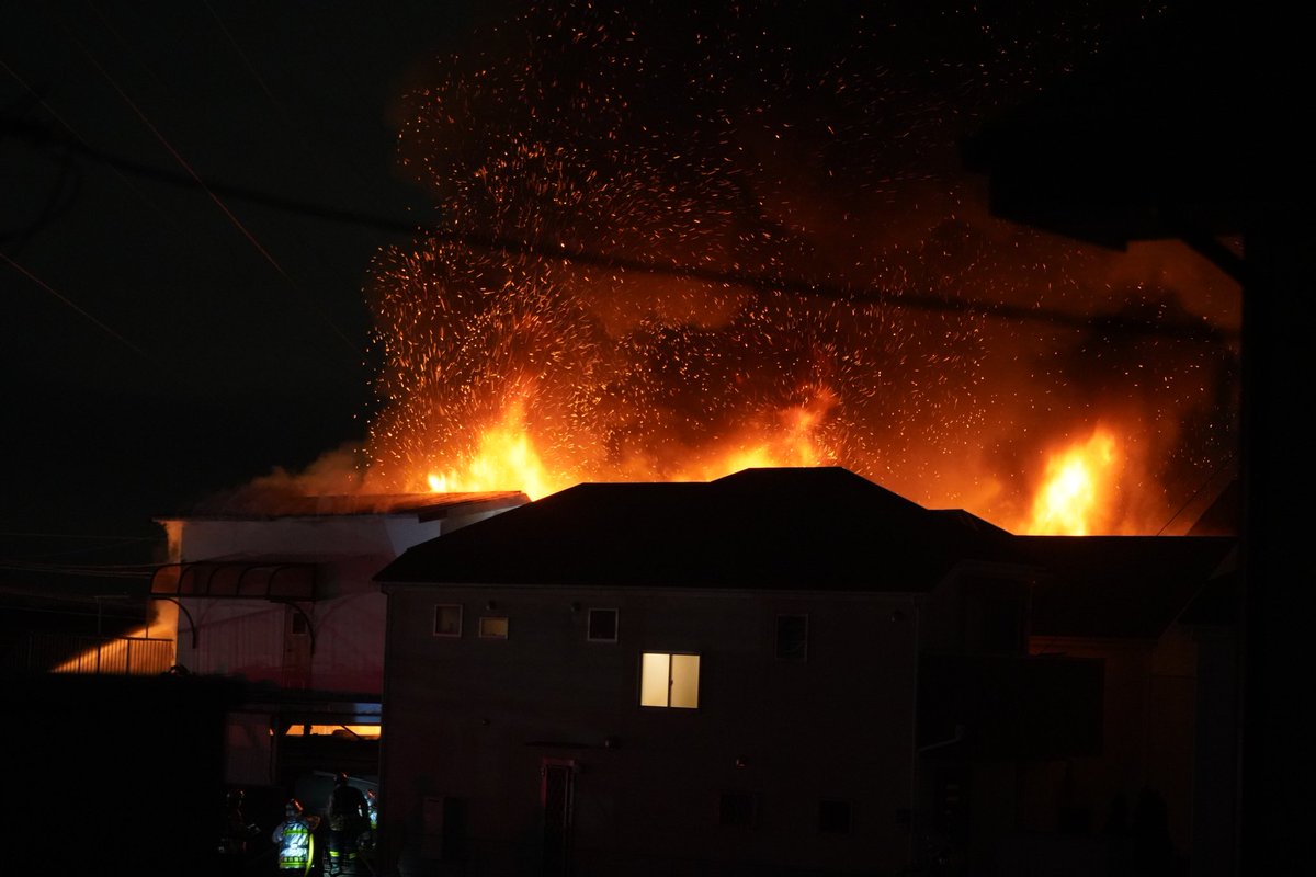 火事 横浜 区 市 泉 [B!] 【火事情報まとめ】神奈川県横浜市泉区和泉町の付近で炎あがる激しい火災1月12日