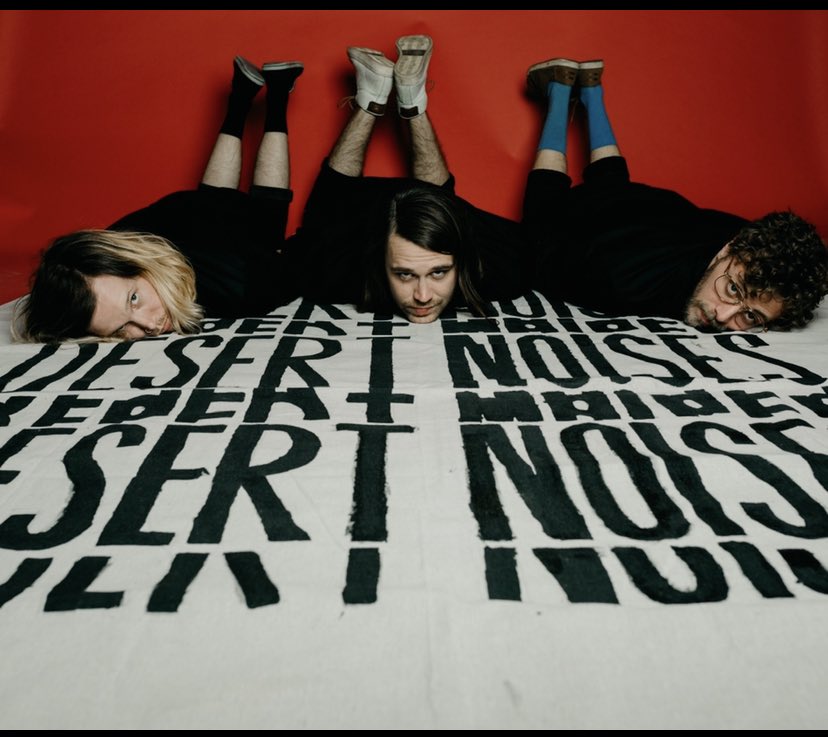 He y’all doing live steam on <a href="/SessionsLive/">SESSIONS</a> Jan 28 6pm PT get your tux here: sessionslive.com/desertnoises