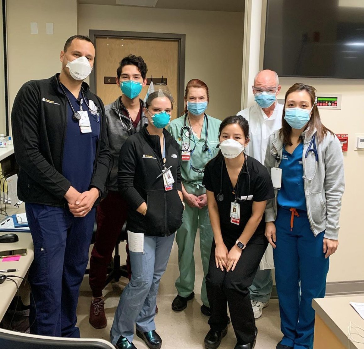 emriverside1's tweet image. 🎊Starting off 2021 on a busy note with #dialysiscatheter , #lumbarpuncture, and #ultrasound ! 😷#goodbye2020hello2021 #emriverside #emergencymedicine @californiaacep @Cal_EMRA @EmergencyDocs @emresidents @RiversideHospCA @ACEPNow