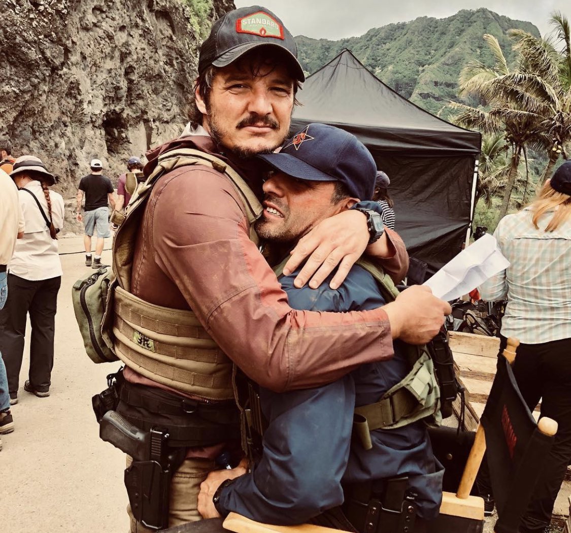 there are too many but also not enough pictures of pedro and oscar