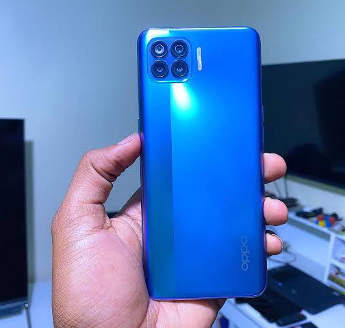 Laycon As OPPO (Blue)