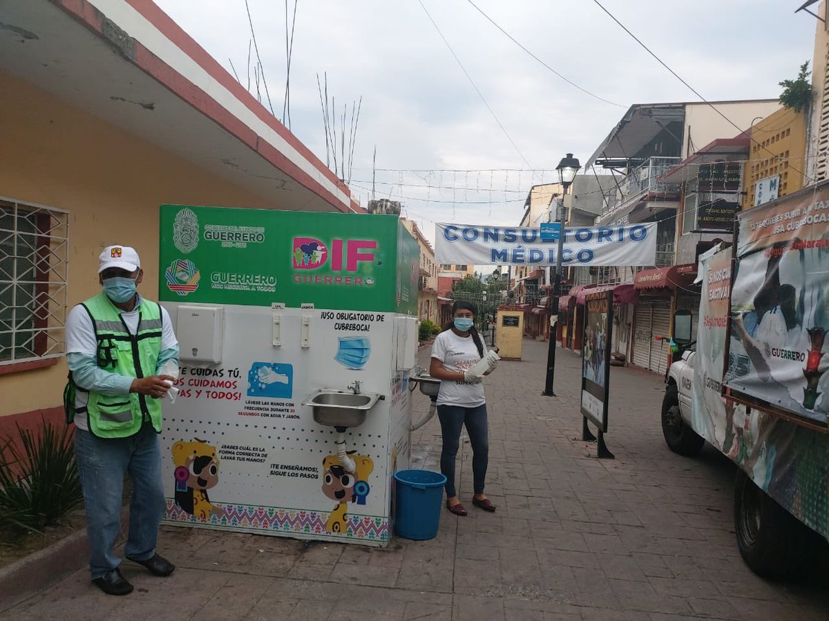 HectorAstudillo's tweet photo. Acércate a los filtros de sanitización instalados en Chilpancingo si necesitas un cubrebocas, gel antibacterial o lavarte las manos; recuerda mantener la sana distancia y respetar las filas en espacios públicos. https://t.co/sGE7xH7ccd