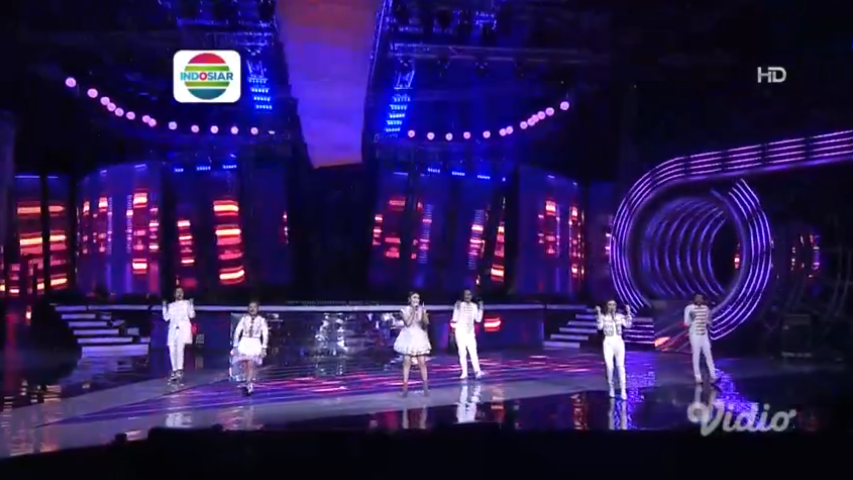 Indosiar's tweet photo. Pasukan dangdut dari @aytingnew92 kalian tim yang mana nih?
#KonserRaya26Indosiar
#Indosiar26ether https://t.co/wJ1531dUDc