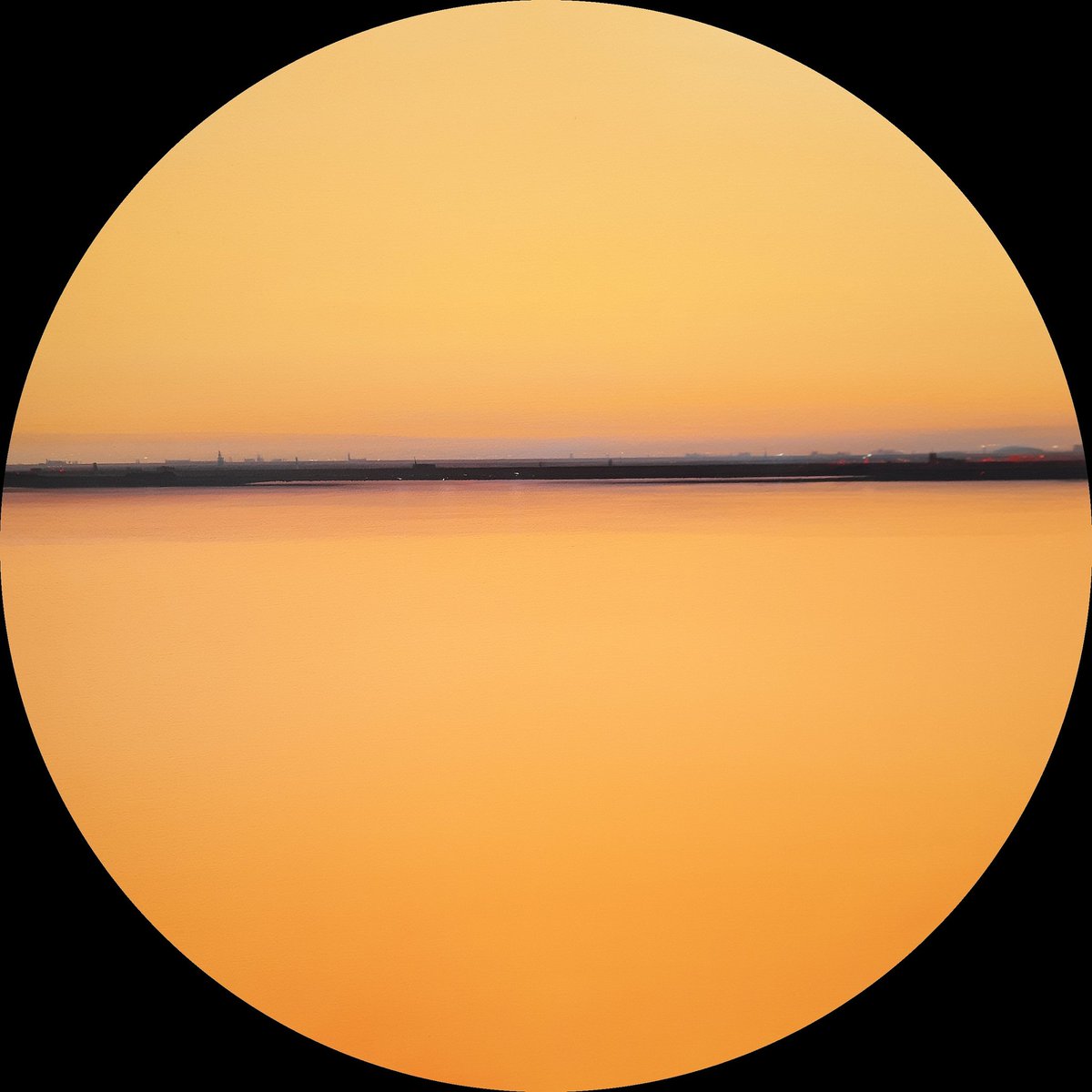 "La ciudad del sol"

60 cm ø

2021