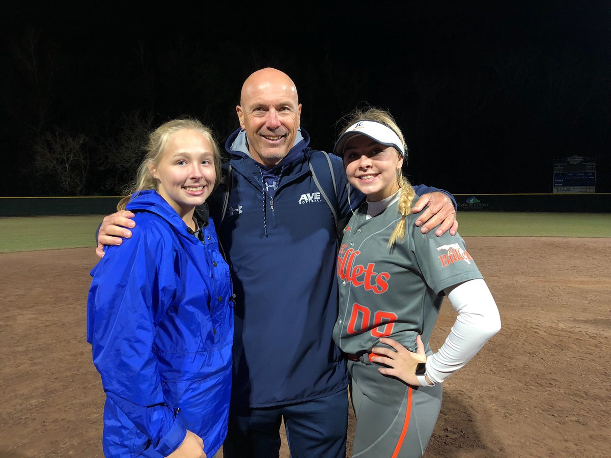 ecbcarver's tweet photo. @amberdaughertyy @GwenMcGinnis22 had a great time at PGF 99% camp! Looking forward to showcase. @GoCFsoftball @RollinsSports @chipolasoftball @bowey23 @GyreneSoftball https://t.co/S5QAwgdYj0