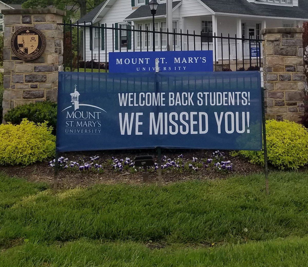 MSMU's tweet photo. Some student athletes have begun to return to campus, and most students will move in between January 23 and 27. We can't wait to see you, but before you come, please complete the Semester Check In form. #MountStrong https://t.co/ynDdVM9dYJ