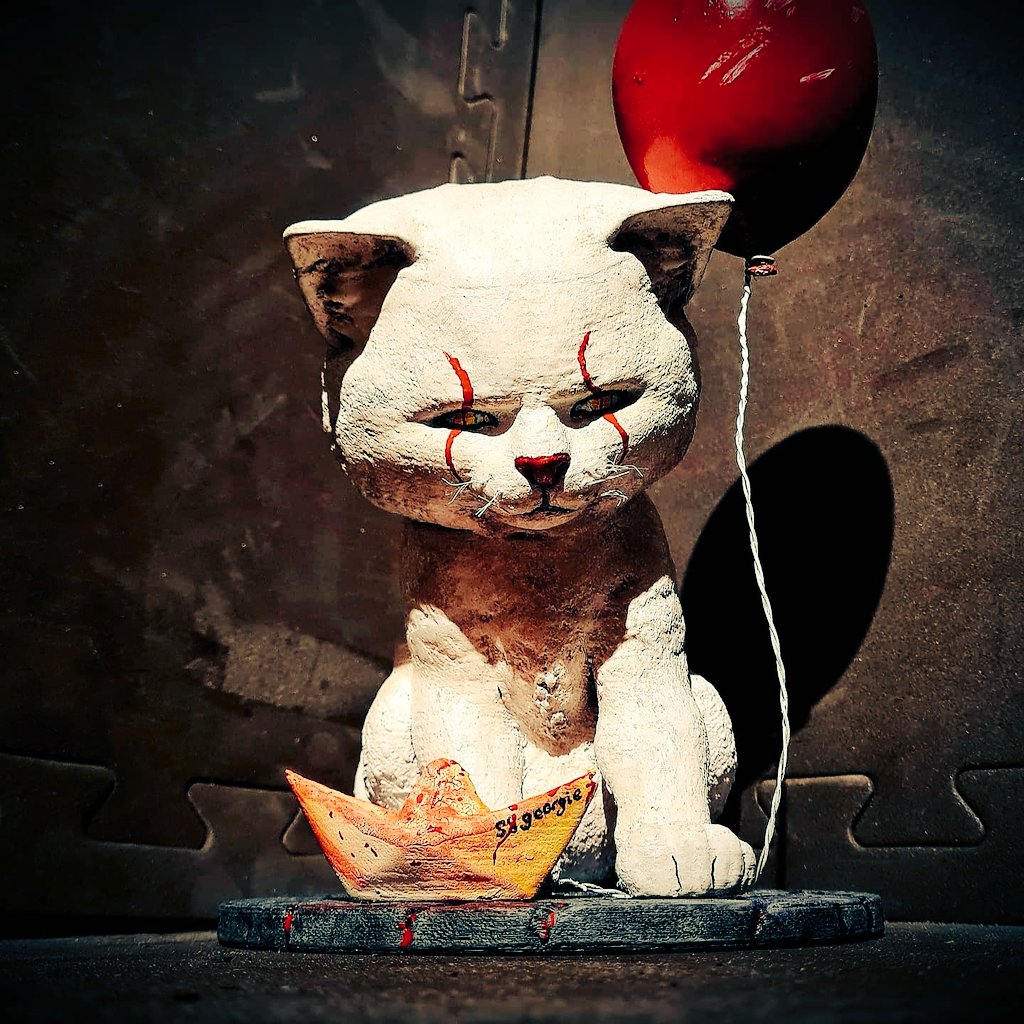 edcurran666's tweet photo. Another 1off creation, #kittiwise love this creation. #propmaker #IT #horror #HorrorMovies #ArtistOnTwitter #Creative https://t.co/nX7HHPwCS0