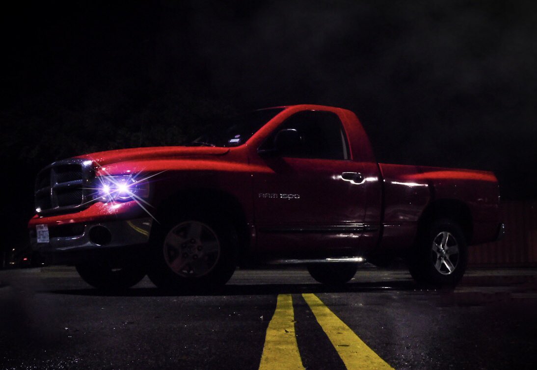 NoelleLaRay's tweet photo. Took these of @jasonbynum65 new truck! Congrats bro! https://t.co/LxNVhFo4LQ