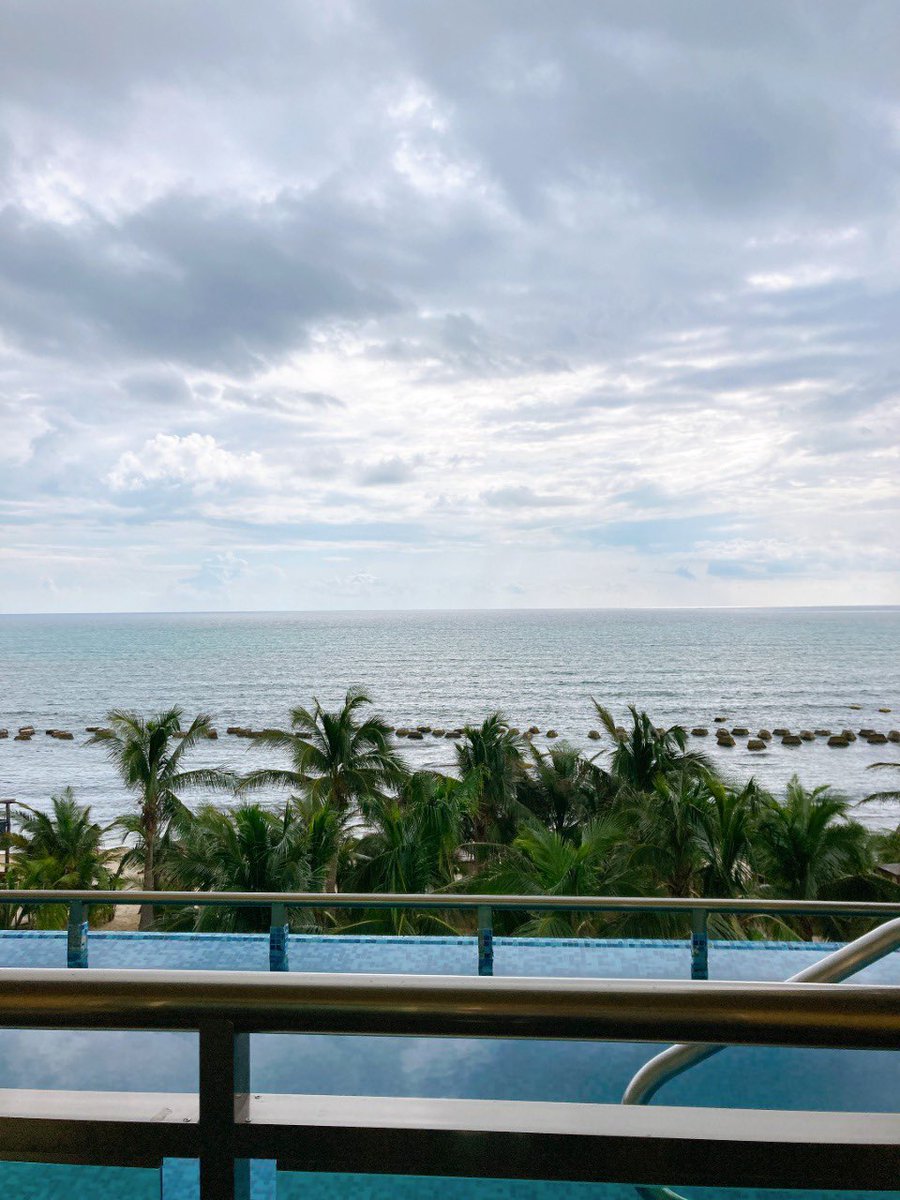 GenerationsRsrt's tweet image. This is the amazing ocean view you have from your Generations Resorts suite.