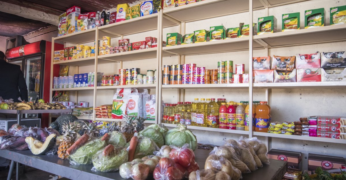 SunriseMarket2's tweet photo. Hi guys. Let's reclaim our spaza shops business.
If you stay in these townships.
* Soweto
* Tembisa
* Vosloorus
* Kagiso
We are looking for a space in your yard to place our tuckshop container. If interested call us on 063 385 0392 https://t.co/WTDyYtmWJU