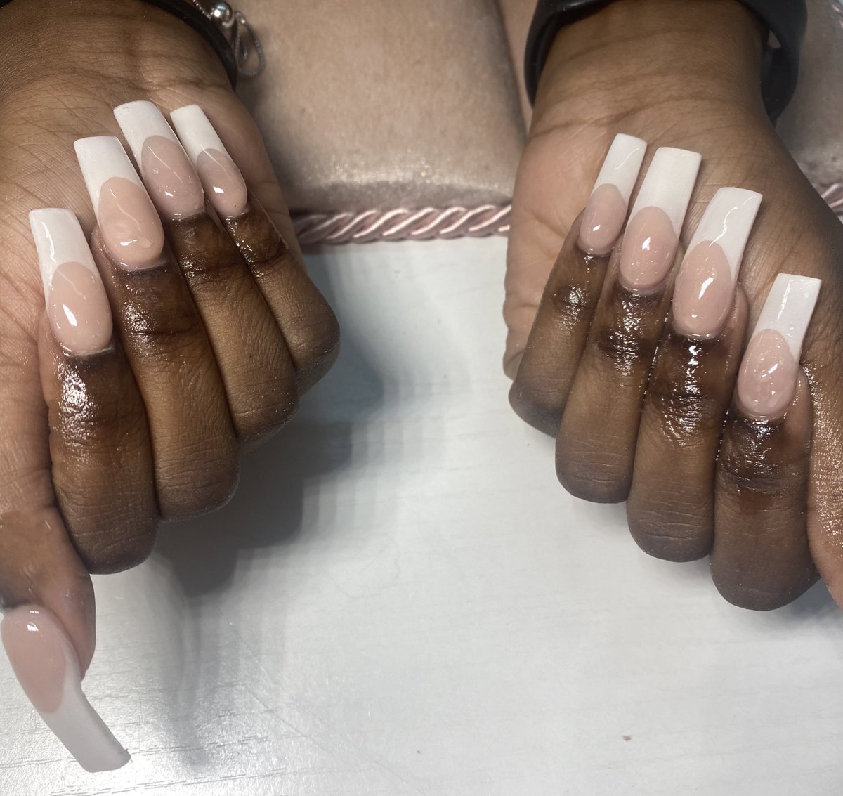 clawedxki's tweet photo. All acrylic frenchies 😍🤍

#southernnotstate #statesboronailtech #gsunailtech #gsu #hailsouthern https://t.co/vCYL4QRdnc