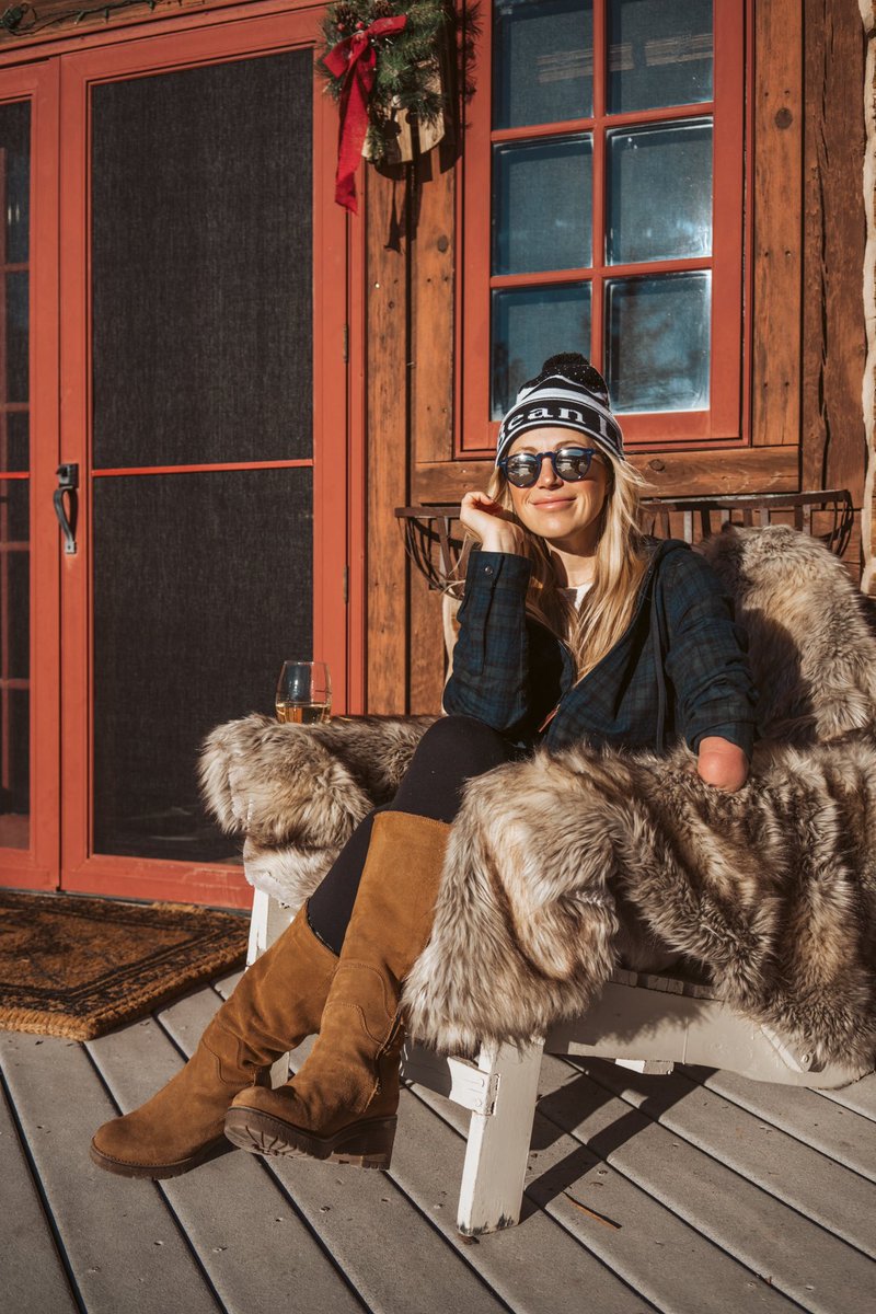 sarahherron's tweet photo. Aprés ski... but make it stay-at-home.
Do these sunny winter days have anyone else feeling like it’s spring break already?! I’m loving soaking up the sunshine, but I’m praying for some snow to play in soon! Shop great winter apparel at @LLBean
#BeAnOutsider #LLBeanPartner https://t.co/8cXAAQN1hX