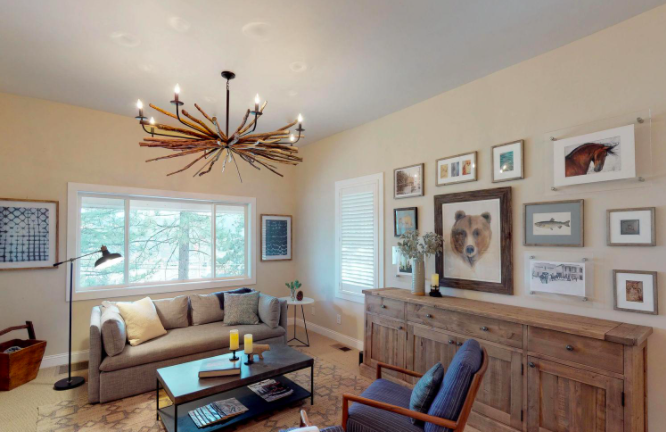 The perfect place to relax with family after a day on the slopes. 

This 4 bed, 2 bath historical house has recently been renovated. With 2 living rooms, there is  plenty of space for everyone.  

<a href="/TahoeSP/">Tahoe Signature Prop</a> Chic Truckee Downtown Getaway awaits you! 👉calistays.com/rental/califor…