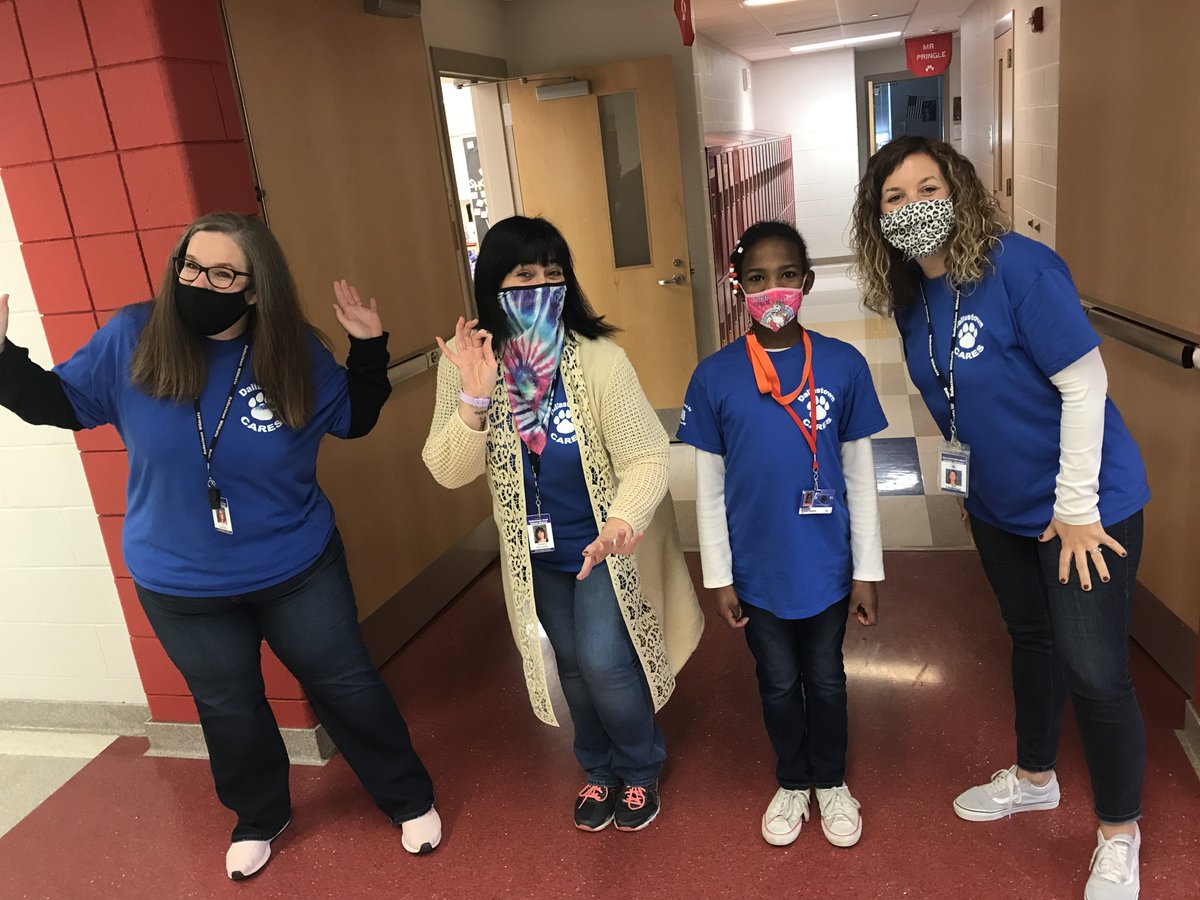 DallastownSD's tweet photo. This week is #DASDCares Week. Each day our students and staff will celebrate being Compassionate, Accountable, Respectful, Ethical and Service-Minded. Check out @DAISCommunity wearing their Dallastown CARES t-shirts! https://t.co/dBB9U5DSEw