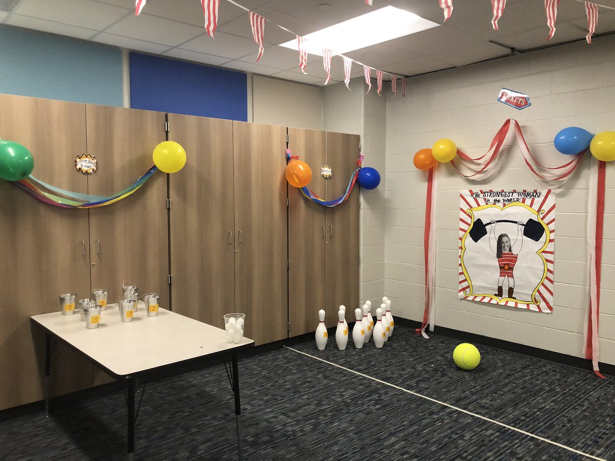 haley_galyean's tweet photo. Such an awesome time with @MeredithHolmes @MrsApfelGOES @mcreynoldssteph @leslmeek this morning at the @TISDGOES #3rdmath Carnival! Ss got to explore multiplication through different carnival games! I can’t wait to hear what they learn about this week 😊 @TomballISD https://t.co/VEUVlO1BcA