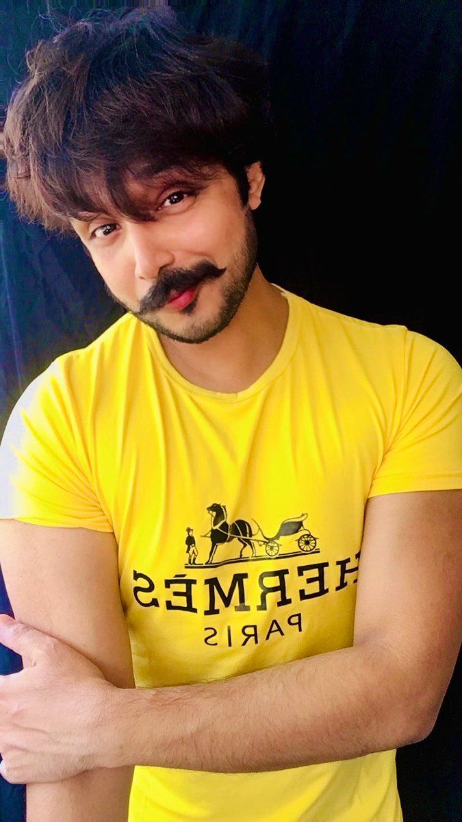 Maverick11man's tweet photo. Whatever Daddy Wants
Daddy Gets 😈
@kavyanshhhhh @Arun98674147 @RahulSi99465583 @Suryana55889908 @sexygay88709650 @twitkabaap @shygymshark @JunglegstringC @DDouqette @Sameer65607062
#daddy #moustache #muscle #scruffy #daddyalert #handsome #stubble https://t.co/0xd9UBOZj7