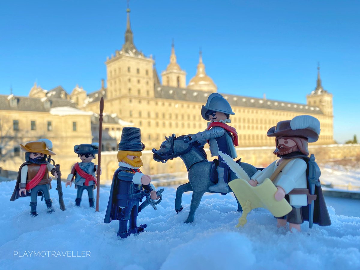 playmotraveller's tweet photo. La nieve también ha teñido de blanco el Monasterio de San Lorenzo de El Escorial. ☃️♥️

#TwitterCultural #PatrimonioNacional #ElEscorial #Madrid #MadridNevado #Filomena https://t.co/yLY3rOEI1C
