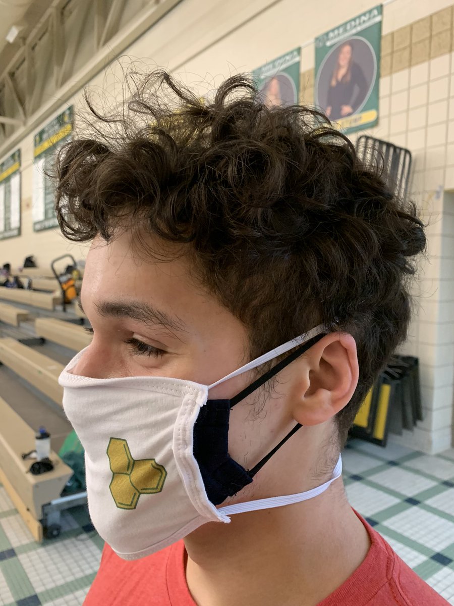 BeesSwimming's tweet photo. Thank you to @Thrivent and the @Thrivent Action team for the supplies to makes these specially crafted masks for our swimmers! #BeeBetter #StaySteady #Trivent #masks @NationalPen @medinaathletics @KidsFirstMedina @MedinaBoosters @MCScomm1 https://t.co/xQi4k7vMAR
