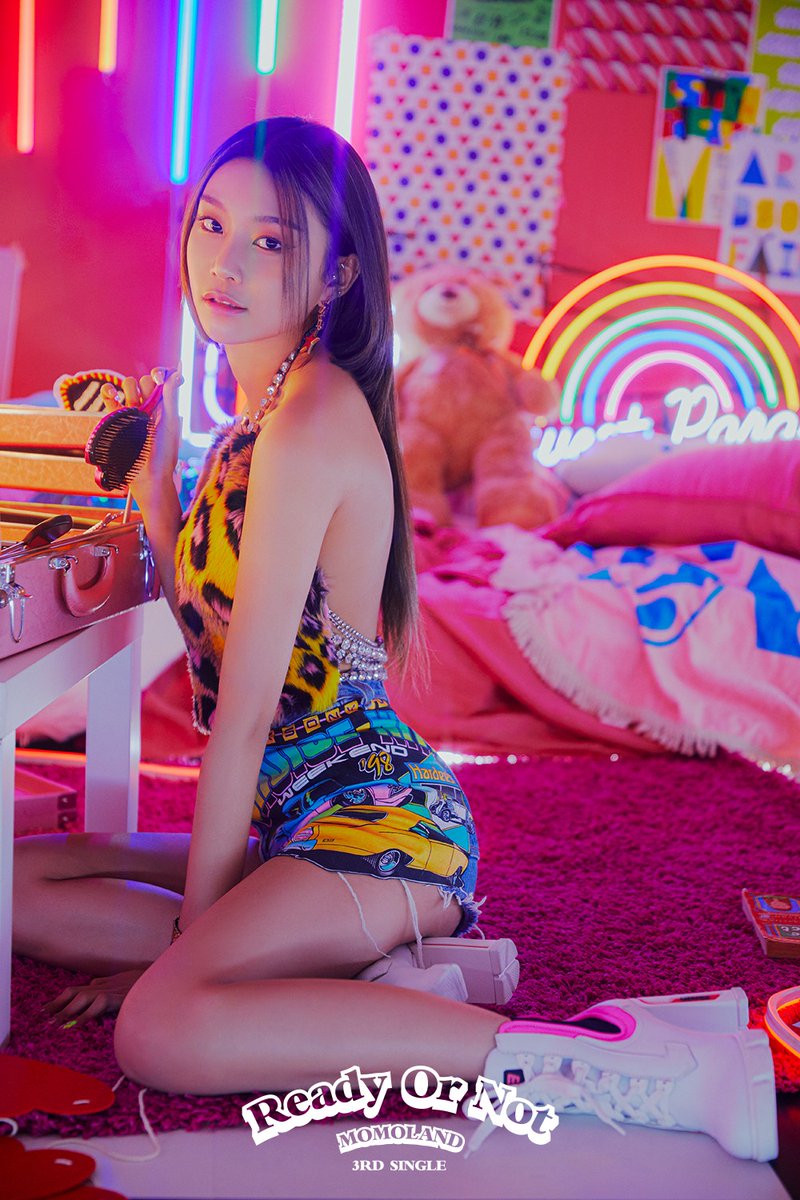 ATiny_WayZenNi_'s tweet photo. Happy Hyebin Day January 12, 1996 #LeeHyebin #momoland #merries #Ahin #JooE #Jane #Nancy #Nayun #kpop #idol #bias #leader #rapper #singer #happyHyebinday https://t.co/xcjYZBAM8b