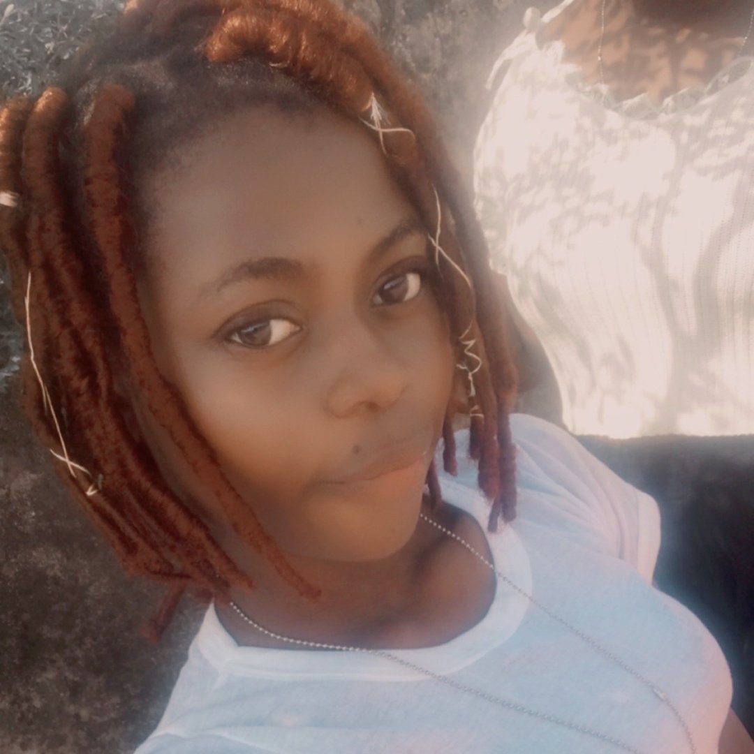 CsgvConsults's tweet photo. She asks you for money and you complain that she loves money, she decides not to ask you anymore and you say she has another boyfriend.
#Stingymenassociation what really is the matter?
🤔
#university #csgv #aishayesufu #themainceos #tundeednut #NewProfilePic https://t.co/6Gh4Ocxan1