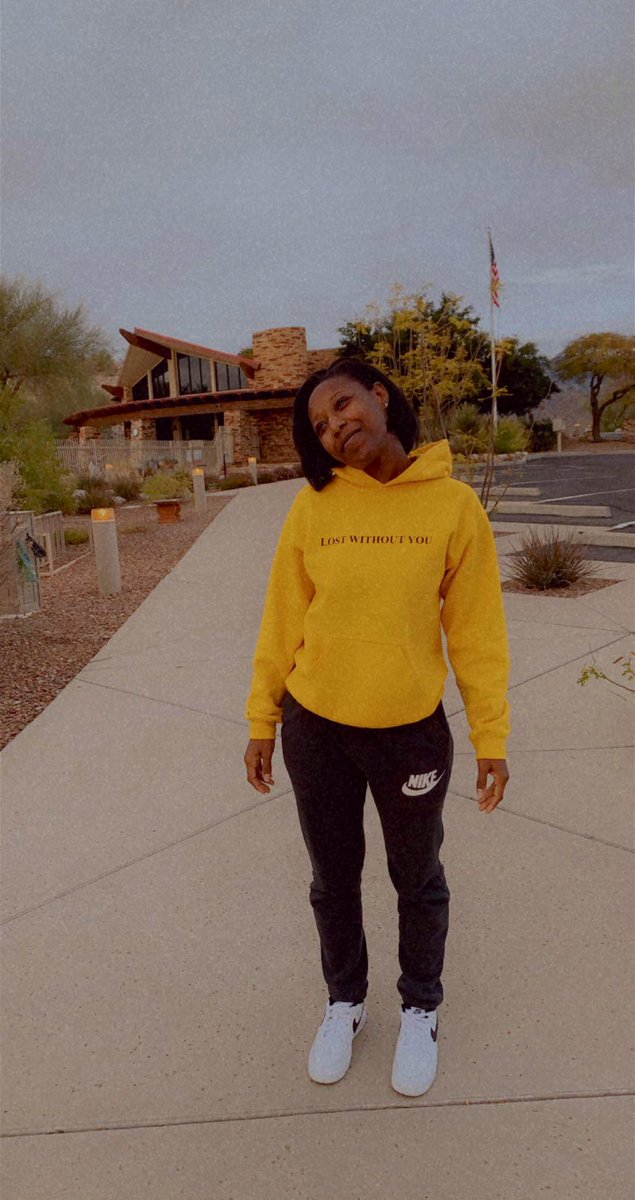 kvngjanae's tweet photo. we can pretend you don’t think about me 💛 https://t.co/mNtybTEvnj