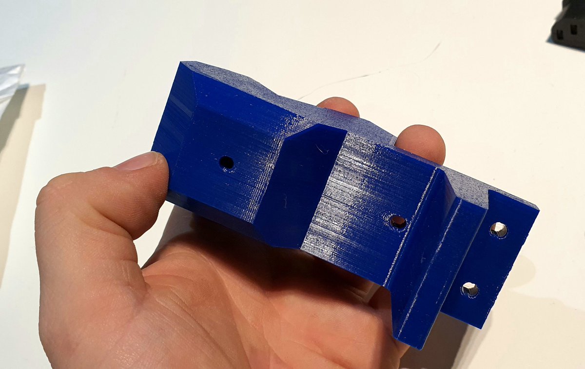 3DPBelgian's tweet photo. Some quick shots of the last @Ifactory3dO leg. First print with @filamentive ONE PET dark blue. Made from 100% recycled materials bottles apparently. Super pretty color. This stuff prints HOT. 270C. 260C ended with a clog. Cant swap filament at 240. 🤣 #3Dprinting #filamentive https://t.co/l7x9rUv4dS