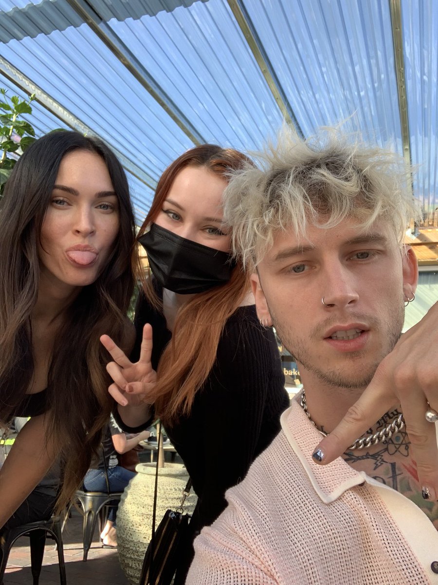 Still can’t believe who I met today <a href="/machinegunkelly/">mgk</a> #meganfox 

-Megan if you see this (I doubt it) please let me give you a blowout I work in a hair salon down the street!