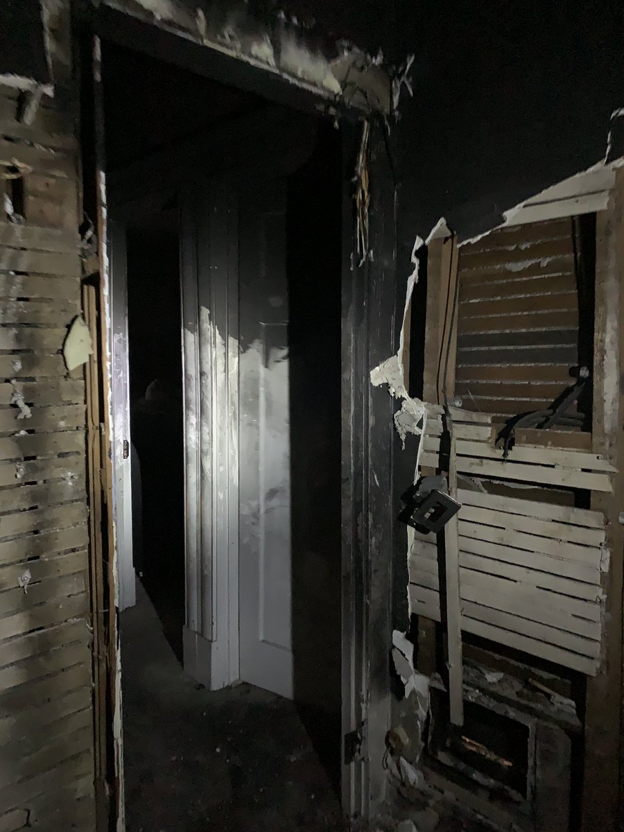 _j_hompoth_'s tweet photo. Damage to house interior https://t.co/6hmigAfNFs