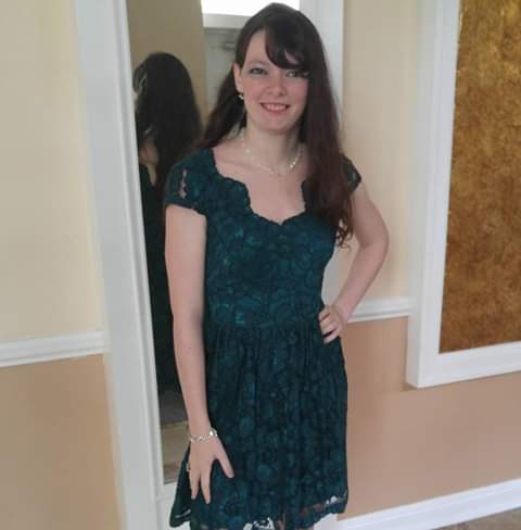Chrissy43852016's tweet photo. I miss being able to dress up! This is from my best friend's wedding! Felt like a model! #glamour #wedding #dressingup #lovefashion https://t.co/pGNQTrYo1h