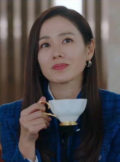 Happy Birthday, Son Ye-jin

How the fuck are you 39 
