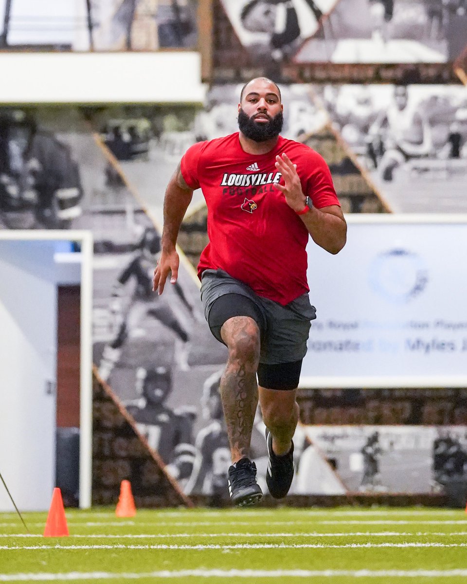 TFordFSP's tweet photo. FSP Draft Class in full swing!!!! Measurements and testing finished last night and day 1 was off to a usual start again! #WeBackAtIt #Levels #TeamFSP #FSPDraftClass2021 https://t.co/hGtt5EQaFp