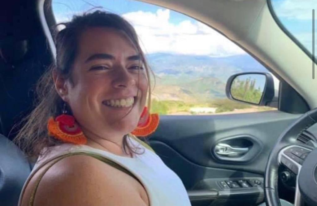 Perritodeamor's tweet photo. Wendy Sánchez de 33 años originaria de Guadalajara, el pasado sábado 9 de enero salió de San Pancho Nayarit rumbo a la capital de Jalisco a las 7 de la mañana, desde entonces no se sabe nada sobre su paradero. #TeBuscamosWendy @gobdebadeba @noticiaspv @REANayarit  @sos_sanpancho https://t.co/neSJo662G5