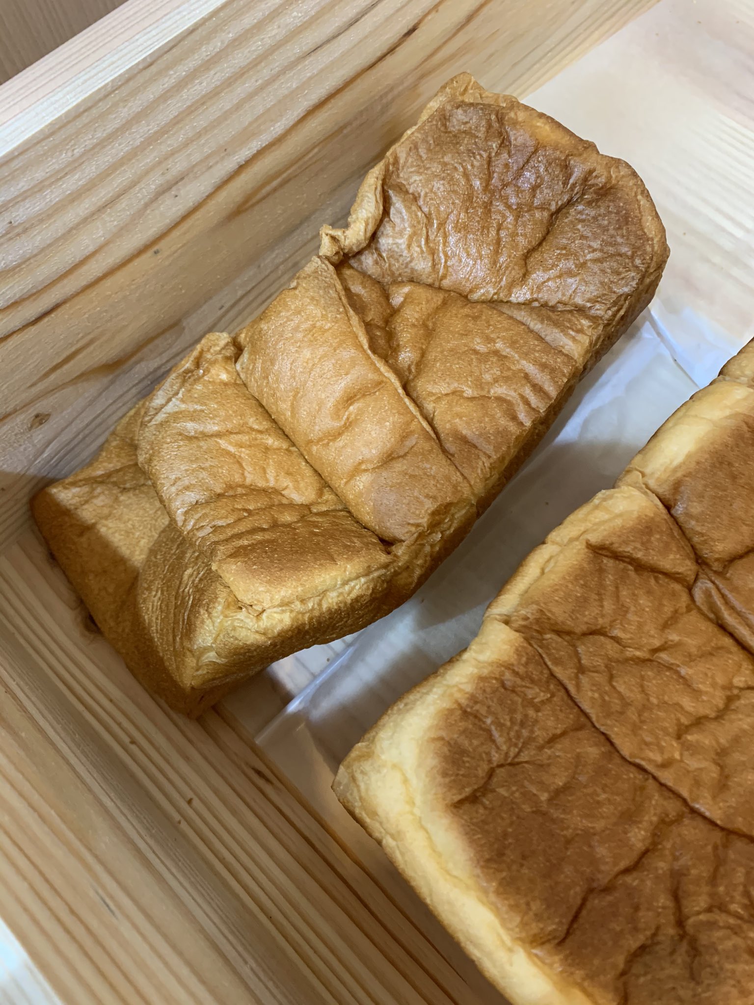 高級食パン専門店 花みつ 公式 まさかの一本ロス 繊細な食パンだからこその美味しさ 全神経注いで作っていますが こういう事もあります 花みつ 高級食パン専門店花みつ 食パン専門店 高級食パン 高級食パン専門店 はちみつ 春よ恋 天然酵母 水