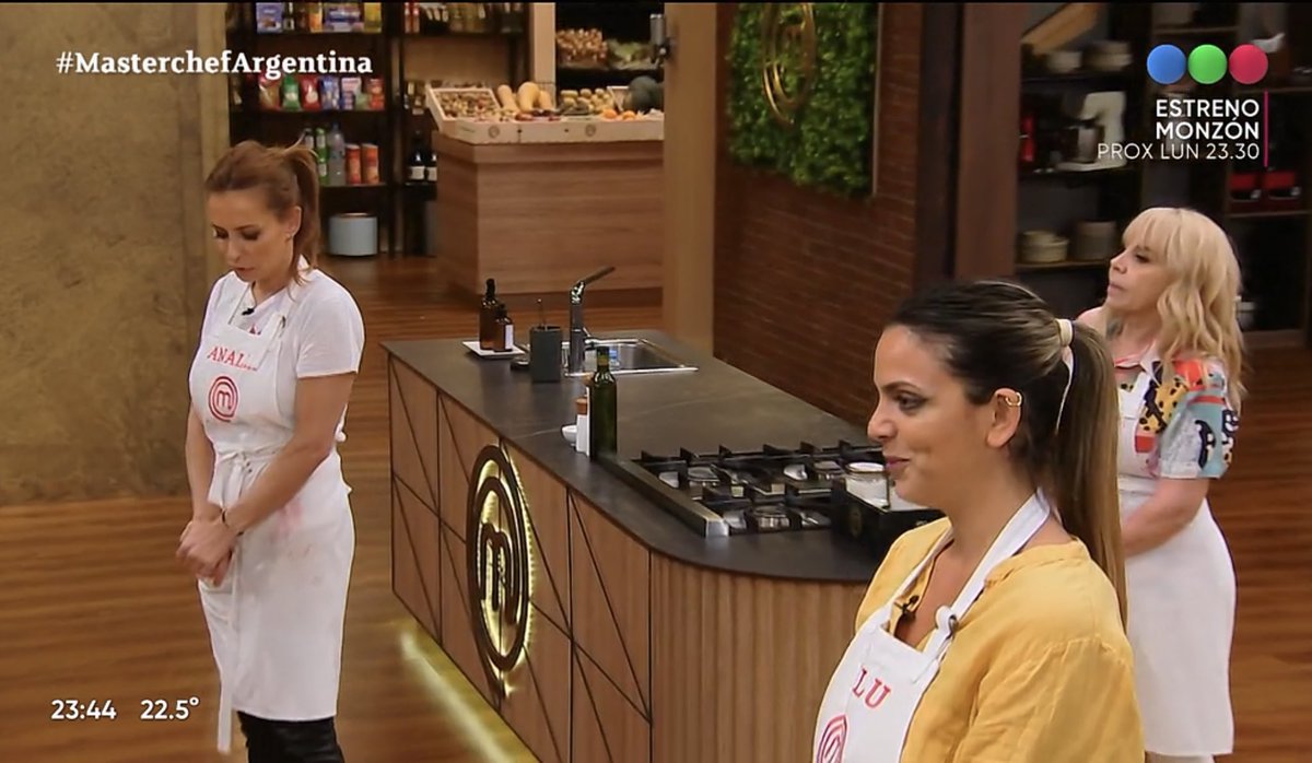 MoskitaMuertaOk's tweet photo. ¿Quién merece quedarse en #MasterChefArgentina?
RT Analia 
FAV Belu https://t.co/7S0rQrrj0j