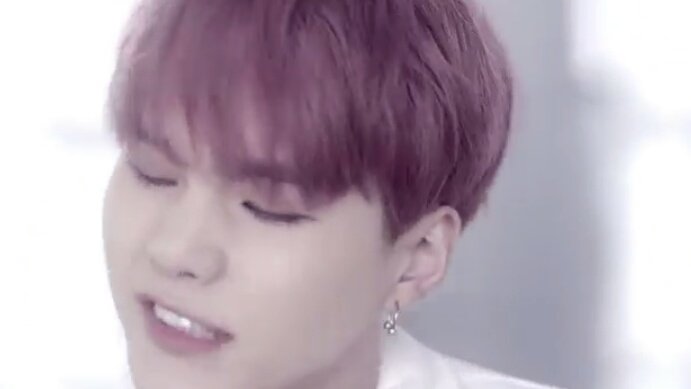 sublimepinksuga's tweet photo. min yoongi is a kitten. 
#yoongi #kitten #cat https://t.co/5S0Al2Pbvx