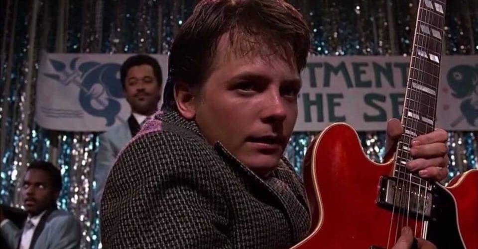 "Creo que ustedes aún no están listos para esto, pero a sus hijos les fascinará."

Back To the Future, 1985. 🎬
