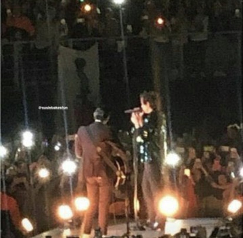 3.1) this also happened in Chile  #buisisreal  #HarryStyles  #larrychile  #LarryStylinson  #LouisTomlinson