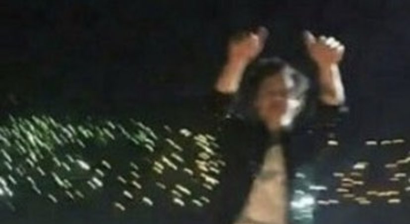 3.1) this also happened in Chile  #buisisreal  #HarryStyles  #larrychile  #LarryStylinson  #LouisTomlinson