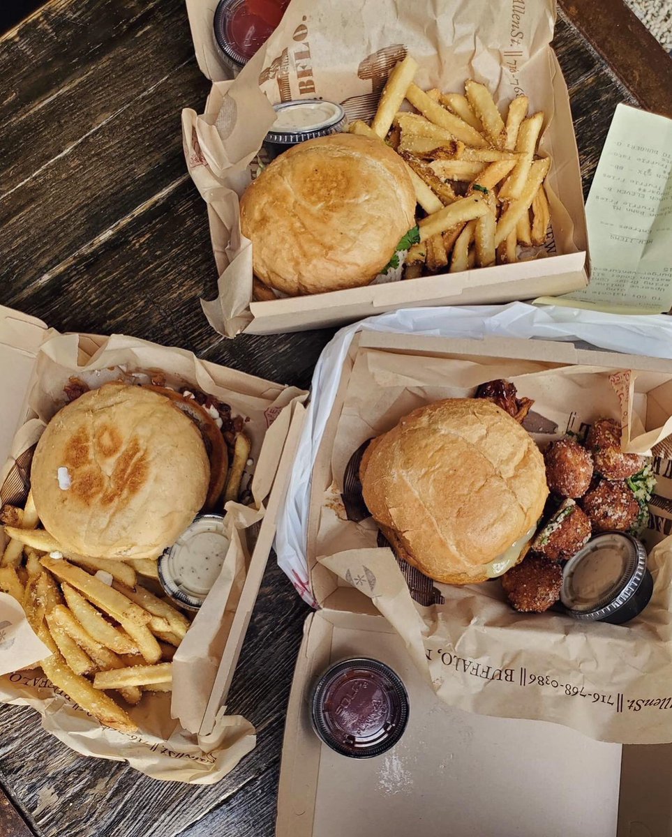 StepOutBFLO's tweet photo. 😋 RESTAURANT SPOTLIGHT: Allen Burger Venture

Allen Burger Venture makes homemade burgers w/ dry-aged, grass fed organic beef (or alternatives). Bonus: their outdoor patio has fire pits 🔥

✨ SOB recommends: The Six, The Eleven, The Tuna, truffle fries, tots

📍 175 Allen St https://t.co/ENIt9f5VK2