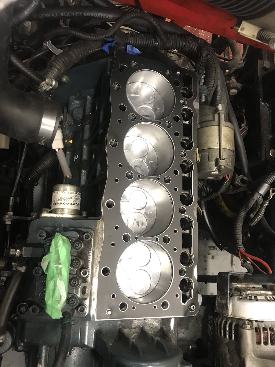 Engineering_iq's tweet photo. Finally got the new head in for our lastec. Everything lines up perfect and tomorrow I’ll torque it down. #lastec #kubota https://t.co/nPRR6Ixxbx