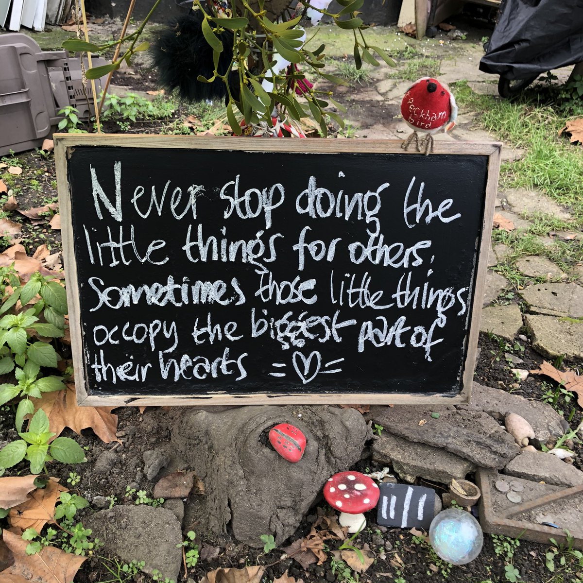 peckhambird's tweet photo. #neverstopdoing #littlethings #forothers #occupy #biggestpartoftheirheart #beyou #authenticity #staykind #beyoutiful #kindness #wishing  #everyone #light #love #laughter and #joy in your dear #hearts 🌈❤️ https://t.co/5ePDuz81TI