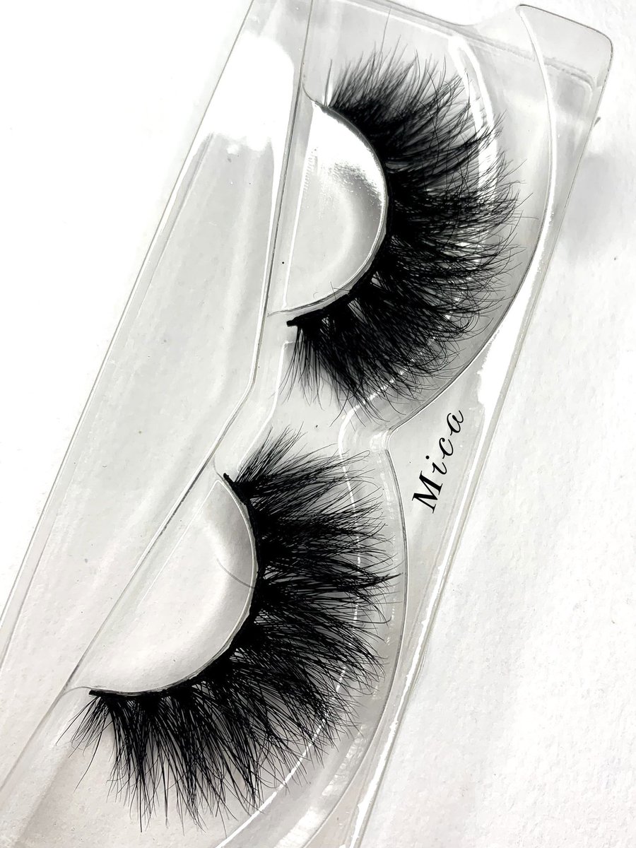 mollie_evs's tweet photo. I’ve made an Etsy for my lashes!! It would be great if everyone could RT 🥺🖤 

https://t.co/0V4QpH84GF https://t.co/A0WQm2qIwW