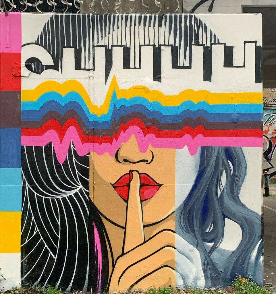 Silence please art by @jaycaes #graffitiart #graffitiartist #jaycaes #silence #silenceisgolden #quietmind #londonstreetart #londongraffiti #muralart #muralism #surrealism #popart #modernart #contemporaryart #aerosolart #streetartistry #futuristicart #londonmurals #streetartp…