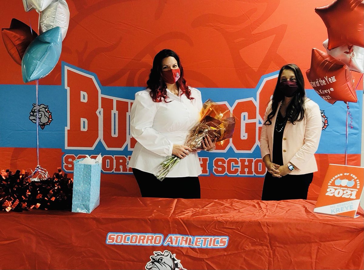 CAPortillo_PHHS's tweet photo. Honored to pass on the torch to a fellow science teacher and new 2021 SHS Teacher of the Year Ms. Rebecca Kreye! Congratulations! #TeamSISD #SHSBulldogs #SHSScience https://t.co/u5z44Gqd6l