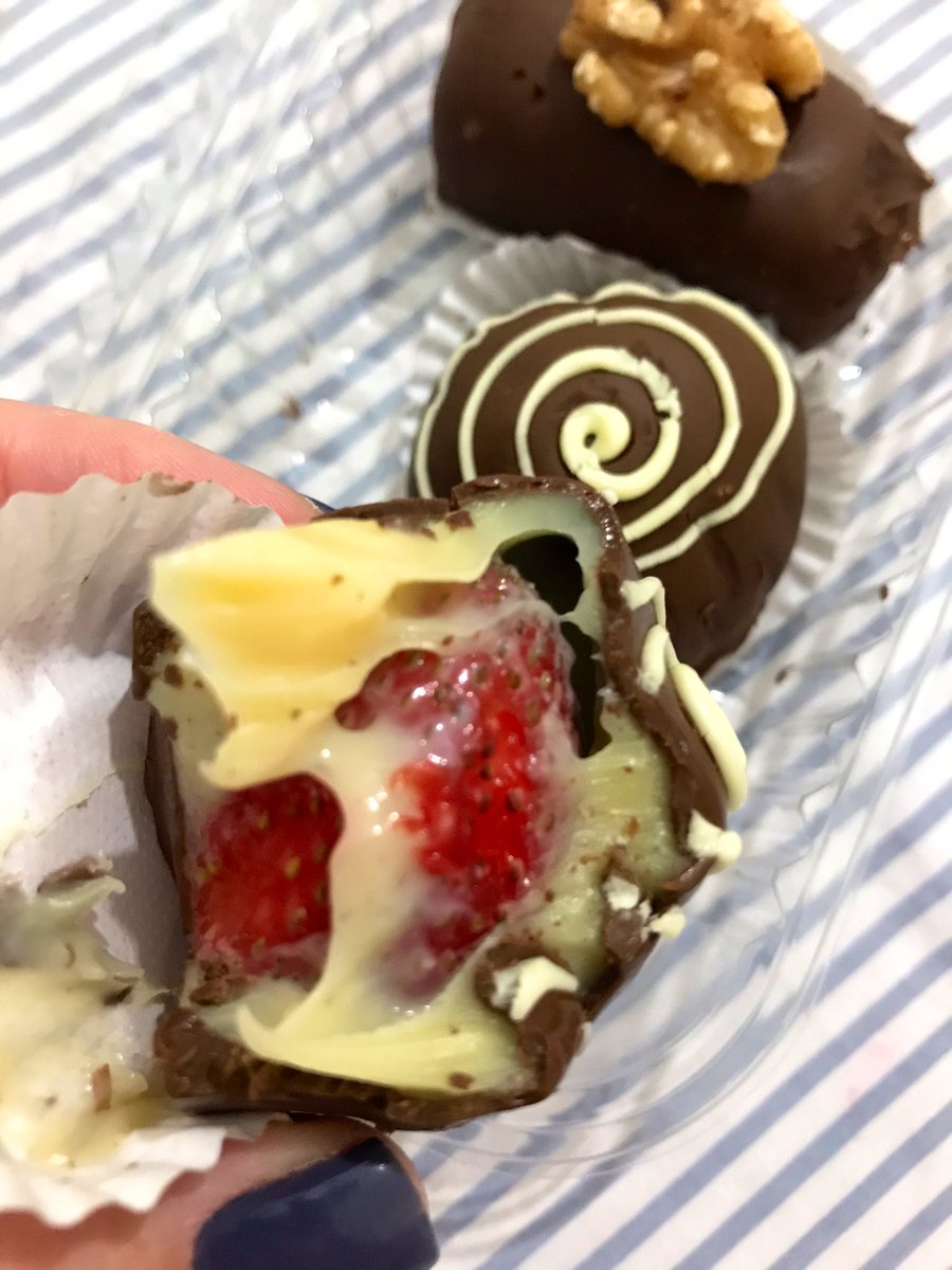 mari ⭐️⭐️⭐️ tweet media