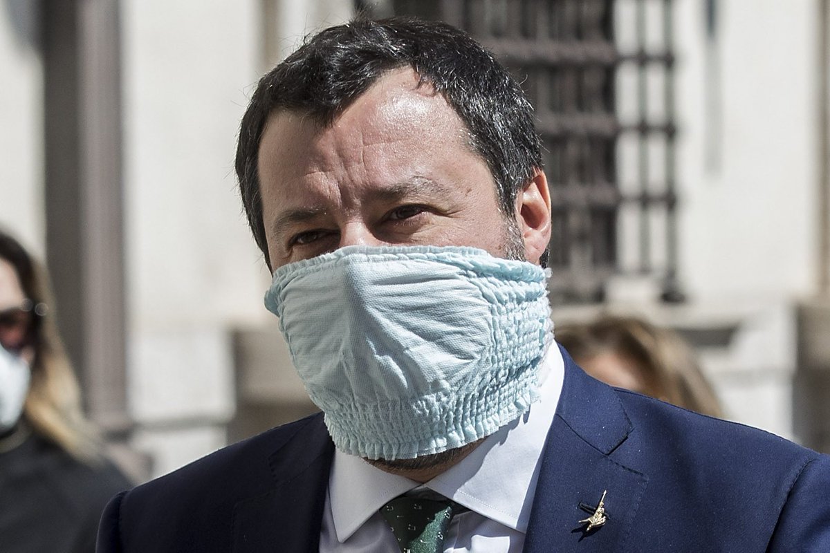 Carlo Sgracchio (@carlosgracchio) on Twitter photo <a href="/matteosalvinimi/">Matteo Salvini</a> Anche perché coi bavagli non è che te la cavi benissimo a voler esser sinceri #Salviniportasfiga #TwittersNextBan #twittercensor <a href="/matteosalvinimi/">Matteo Salvini</a> Anche perché coi bavagli non è che te la cavi benissimo a voler esser sinceri #Salviniportasfiga #TwittersNextBan #twittercensor